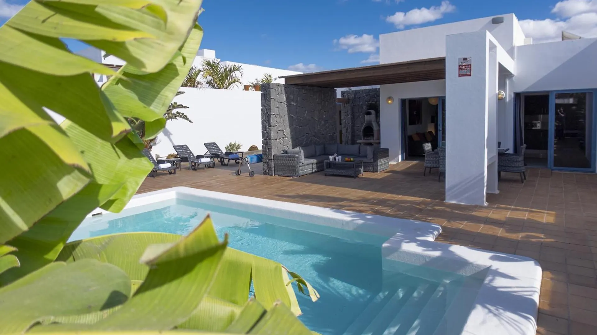 Excellent Playa Blanca Villa 4 Bedrooms Villa Mestana Modern Interiors Sea Mountain Views Spain